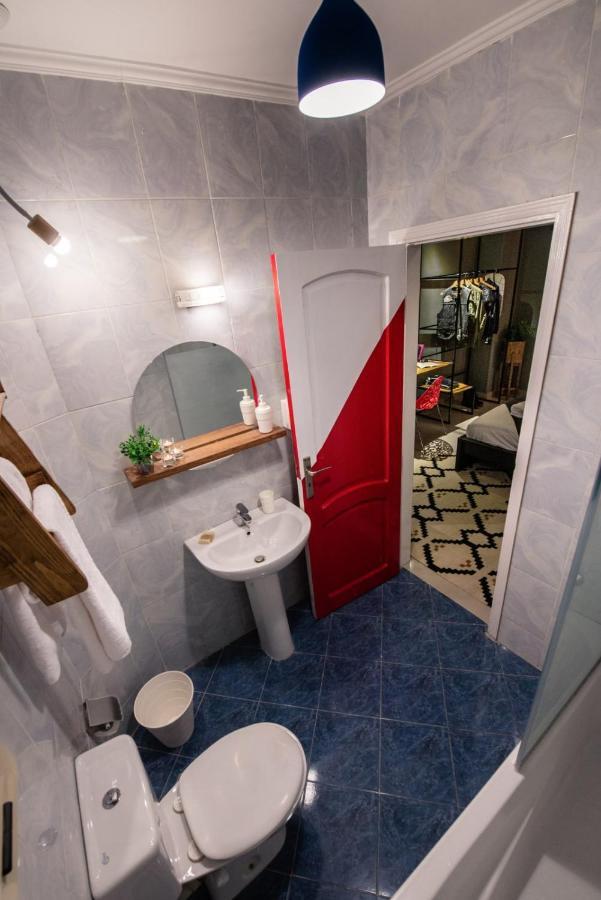 The Terminal 2 Stay - Steps From Nightlife And Airport Le Caire Extérieur photo